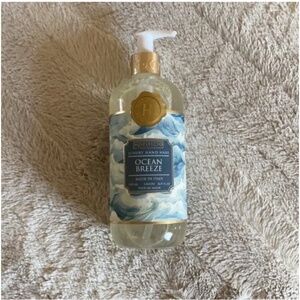 🪞 NEW Luxury ocean breeze hand wash 16.9 fl oz